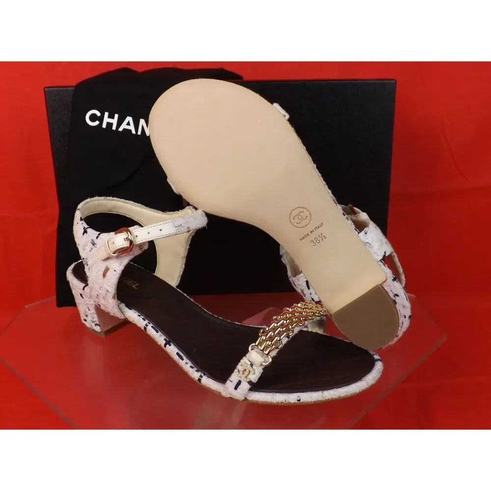 NIB CHANEL WHITE TWEED GOLD CHAIN CC PEARL LOGO SANDALS LOW HEEL PUMPS 38.5